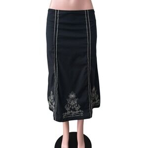 White House Black Market A-line Embroidered Skirt Size 10 Floral Black Classy